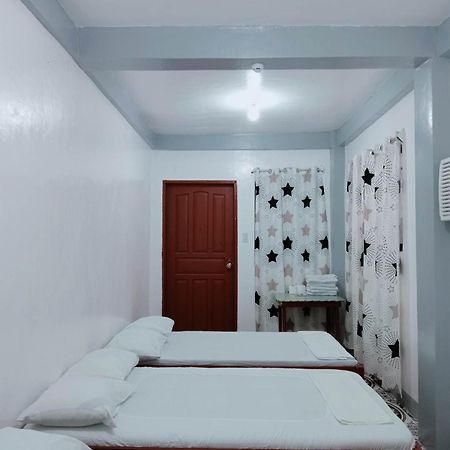 Ludy'S 2 Pension House Carles Room photo